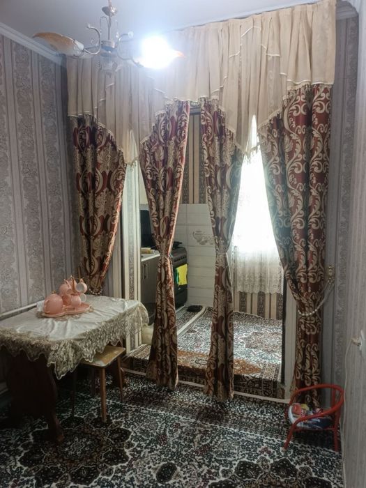 Qoraqamich 1/3 2/2/4 balkon 2/6 srochno sotiladi