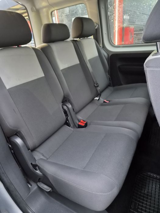 Vw caddy 5 locuri 140 cp