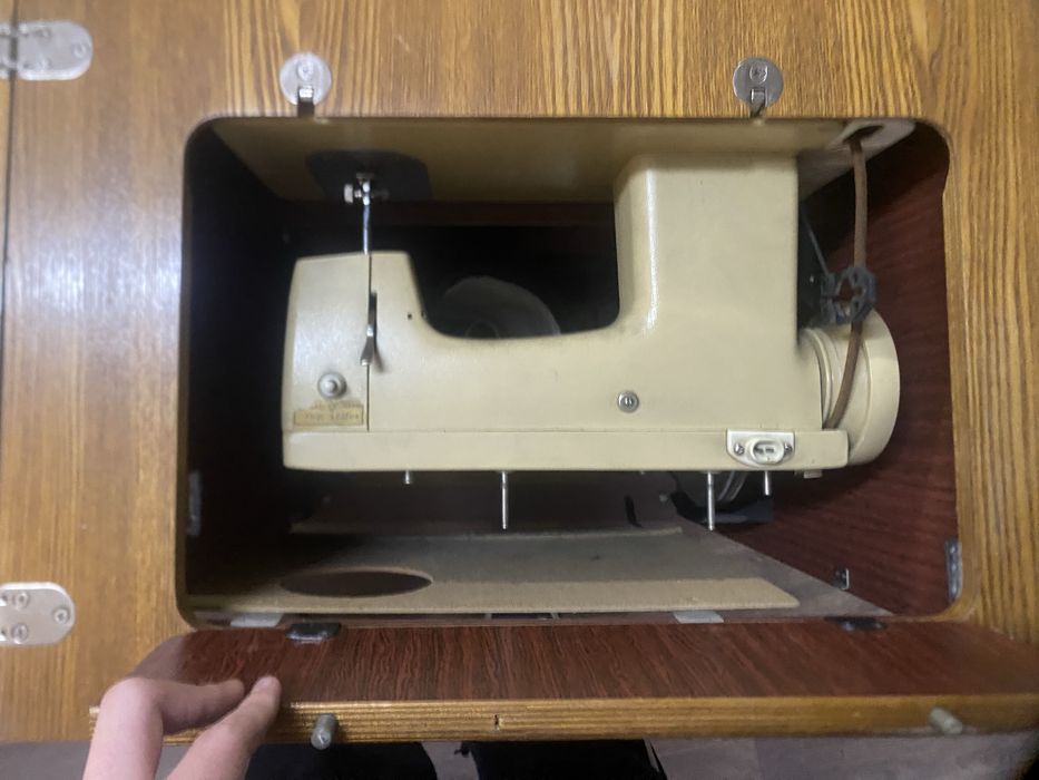 Швейная машинка