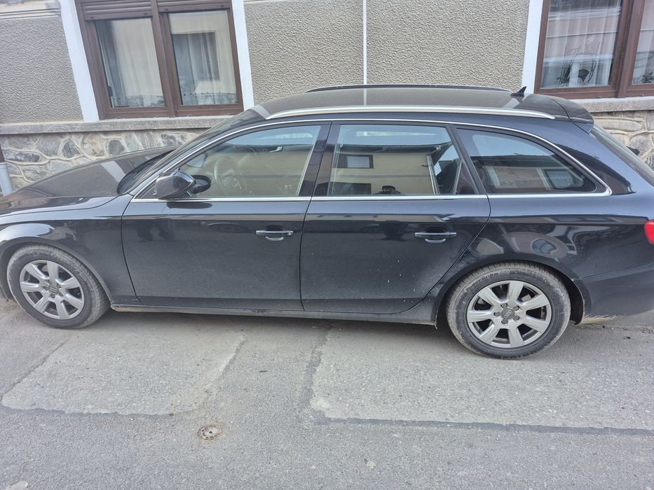 Vând Audi a4 b8 2011
