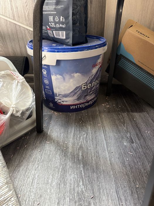 Продам краску белую