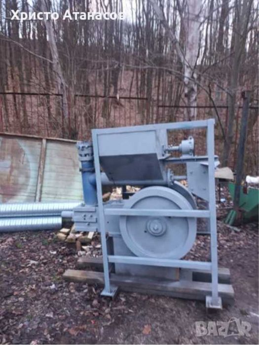 Ексцентрикова брикет преса Скорпион 350.