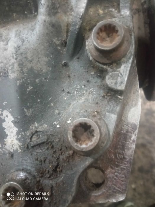 Запчасть на Мерседес