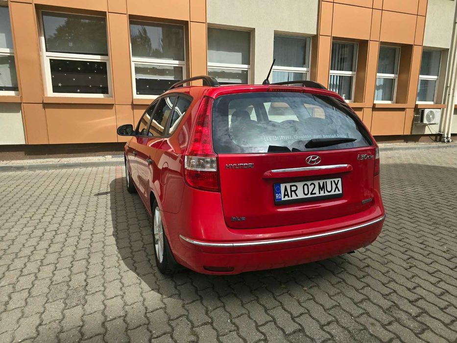 HYUNDAI i30 2010 — imagine 4
