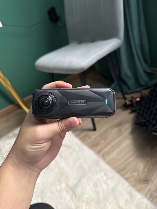 Insta 360 x5 экшн камера