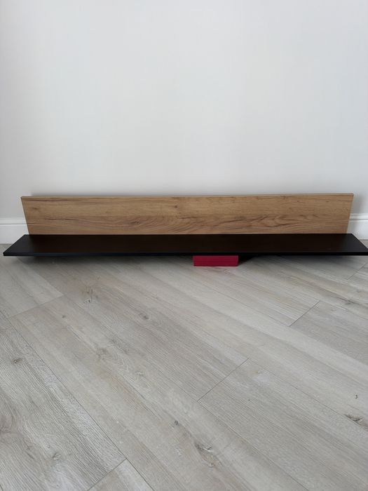 Продам полку в отличном состоянии