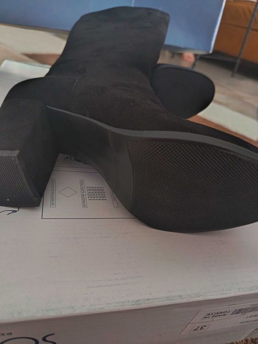 Cizme negre piele întoarsă
