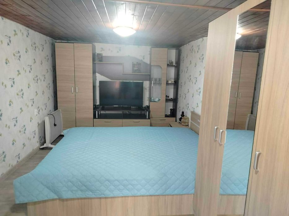 Продавам вила на 10 км. от гр. Враца