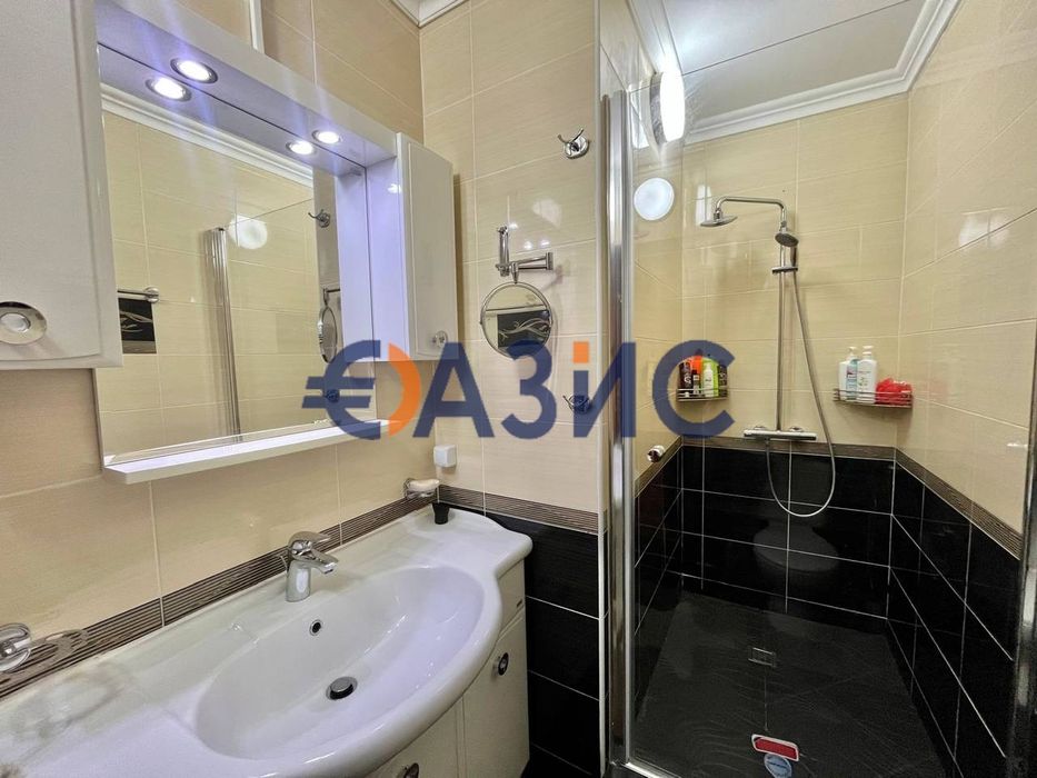 Продава се Двустаен апартамент в Свети Влас - 75 кв.м за 816 €/кв.м - Снимка #11