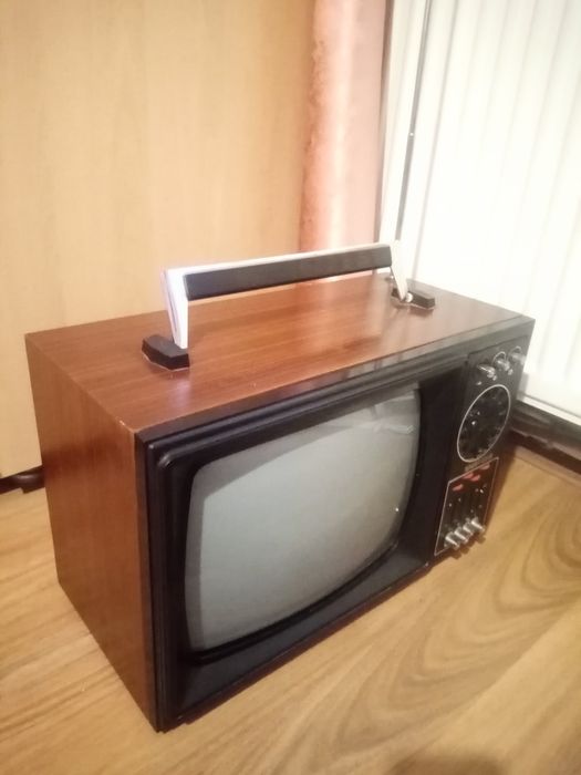 Vând televizor Sport 231P