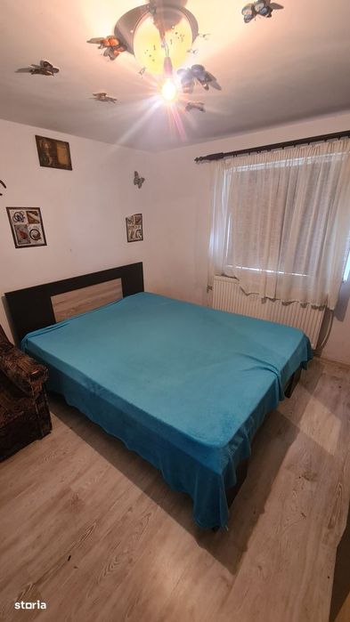 Casă de vânzare în Curtea de Argeș.