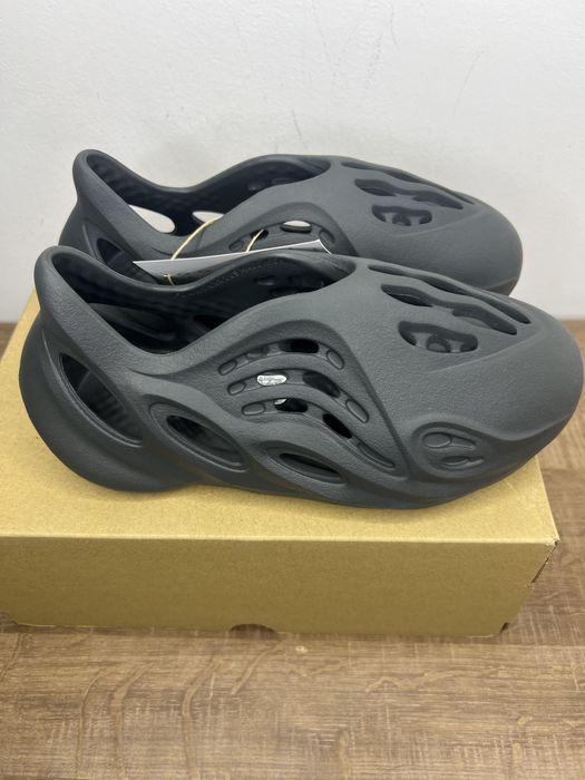 Adidas Yeezy Foam RNR Carbon - детски 34 номер