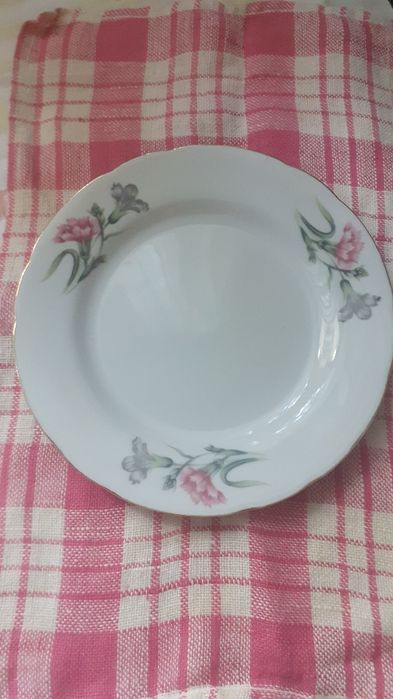 Продам тарелки производство Япония