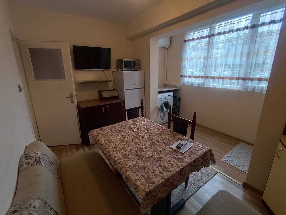 Дава се под наем Двустаен апартамент в Бургас, Меден рудник - зона А - 54 кв.м за 127.5 € - Снимка #4