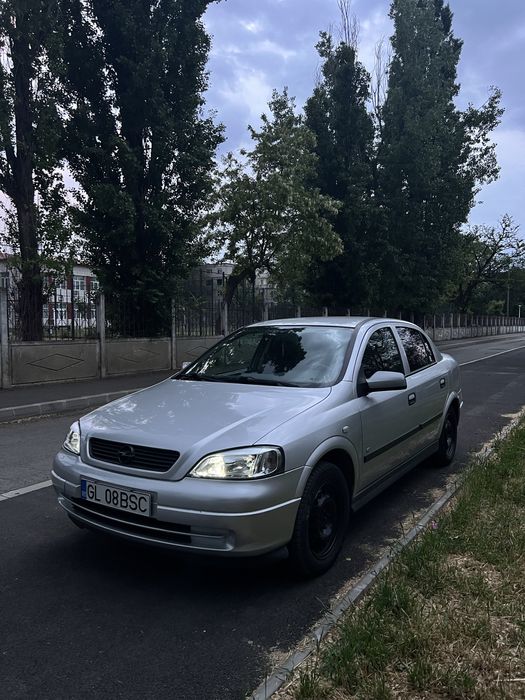 Vând sau schimb Opel Astra G
