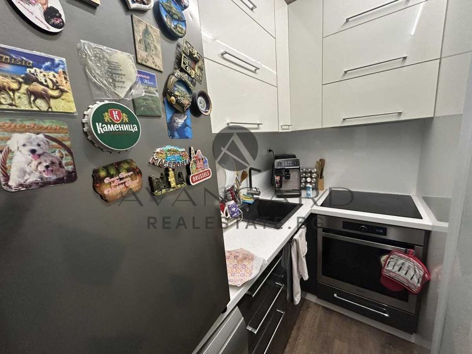 Продава се Тристаен апартамент в Пловдив, Христо Смирненски - 64 кв.м за 1961 €/кв.м - Снимка #6