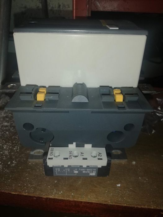 Контактор электромагнттный
