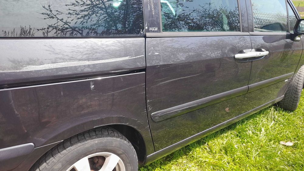 Peugeot 807  (3500 Euro)