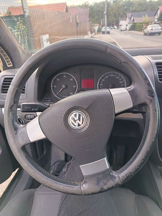 VOLKSWAGEN Golf 2004 — imagine 5