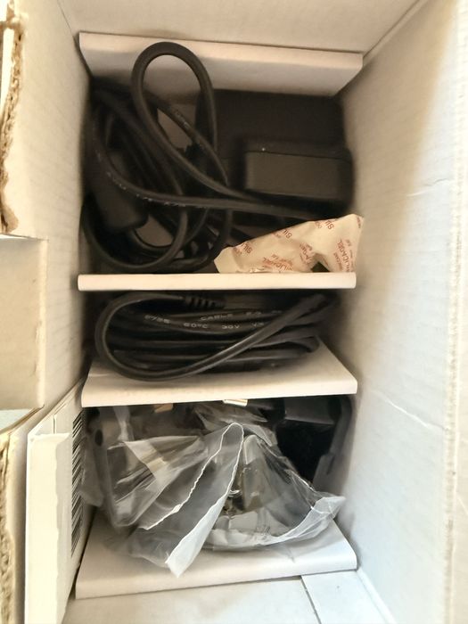 Thuraya XT Lite satelite