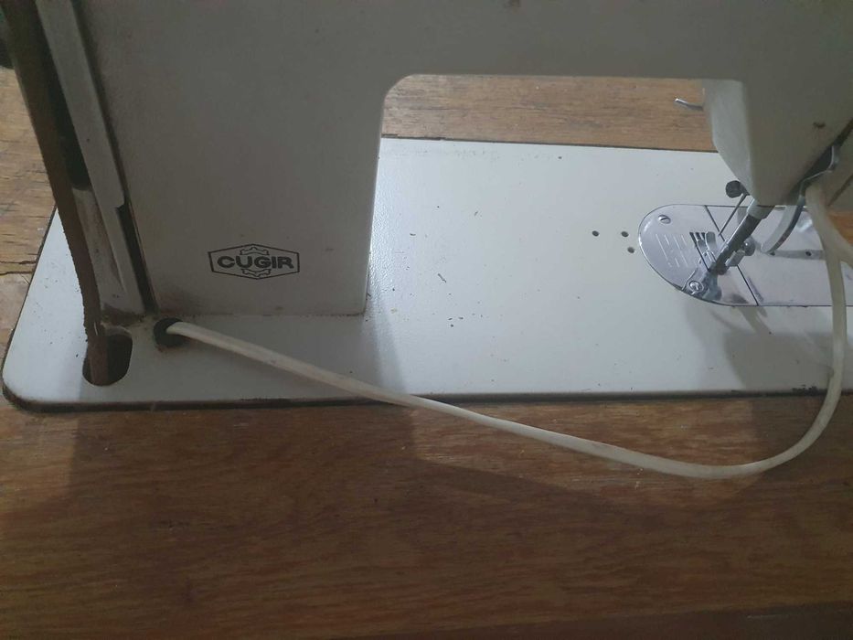 Masina de cusut Monica fab.1986 Cugir