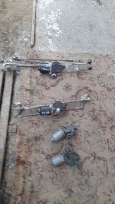 Автомобильных   дворник    моторчик    Продам