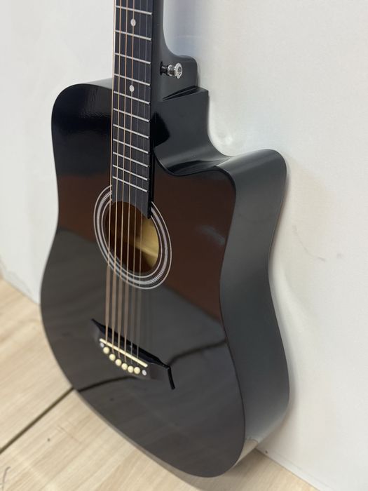 Гитара новая акустическая