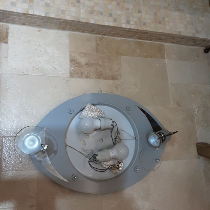 Aplica Plafoniera cu becuri și leduri livrare olx