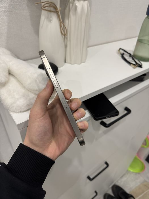 Iphone 15 pro max 256 nat titan срочно