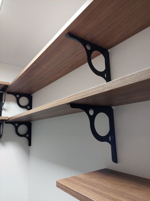 Конзола рафтоносач