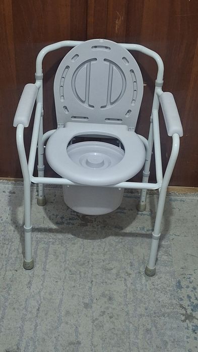 Санитарный стул туалет