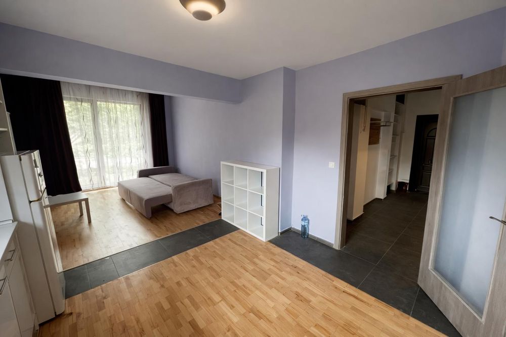 Дава се под наем Тристаен апартамент в София, Център - 90 кв.м за 850 € - Снимка #2