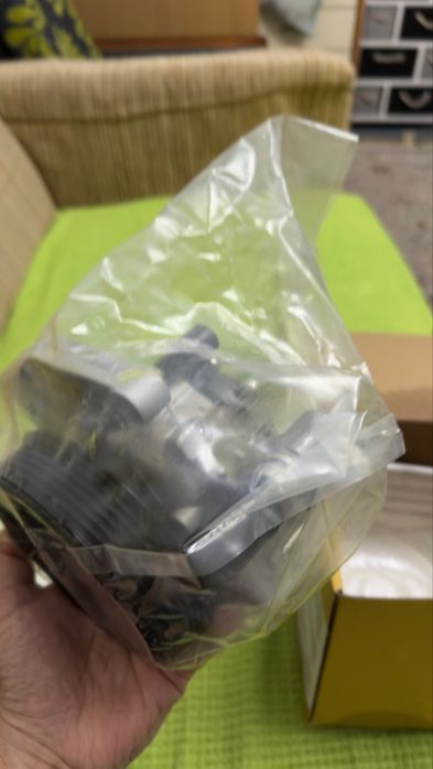 Насос ГУР M272.