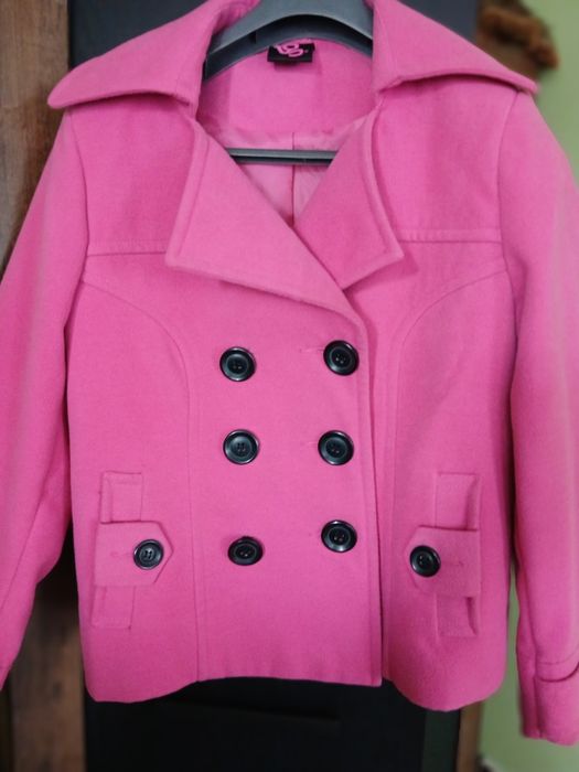 Ново марково късо палто.