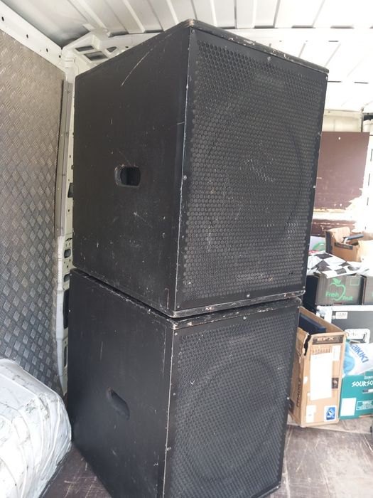 Бас каси 18-ки RCF 1200 W