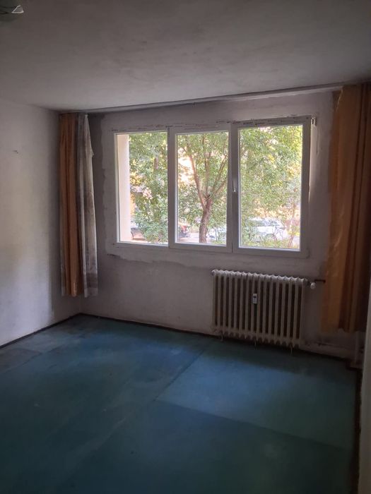 Ap 3 camere de vanzare
