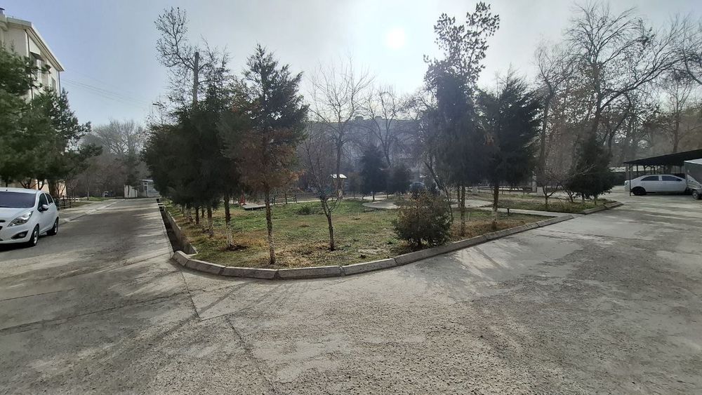 Chilonzor tuman 23 kvartal 2 xonali ôrta holatda kvartira sotuvda