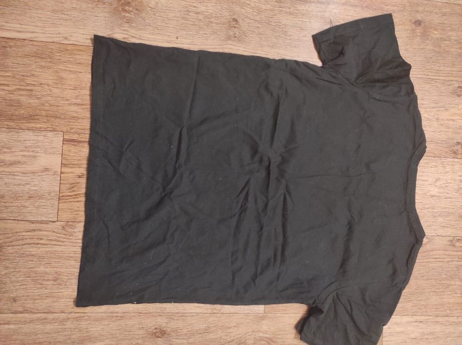 Продам футболку с драконом