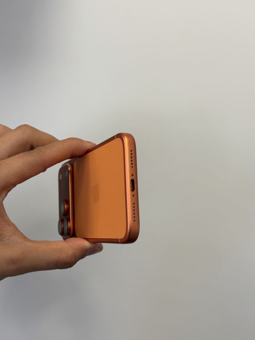 iPhone 17 PRO MAX - 100% батерия