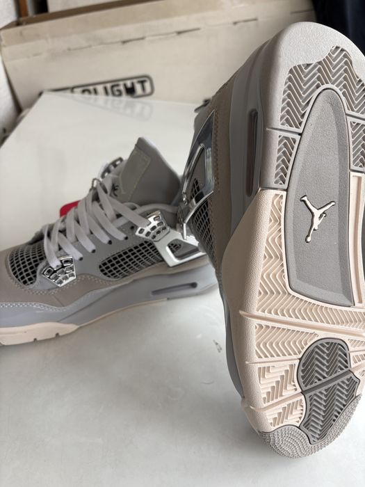 Air Jordan 4 “Frozen Moments”