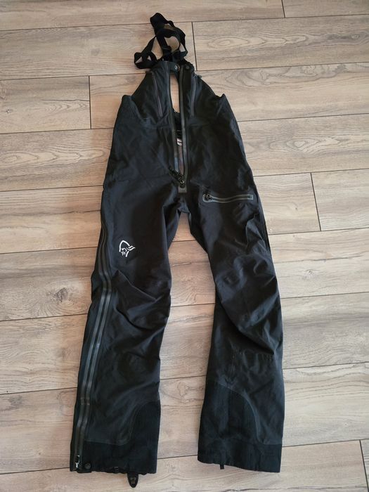 Ски дрехи Norrona и др