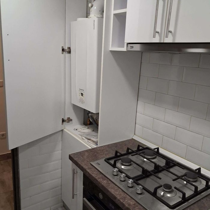 Inchiriez apartament