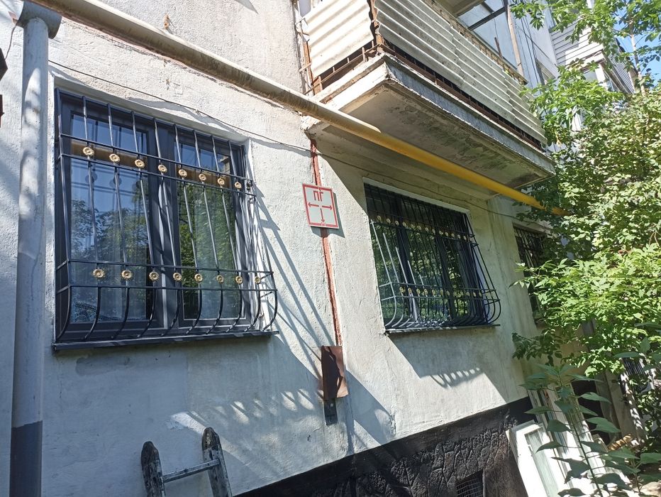 Решётки на окна металлические.