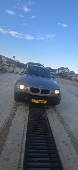 Vand Bmw x3 e 83 vând sau schimb