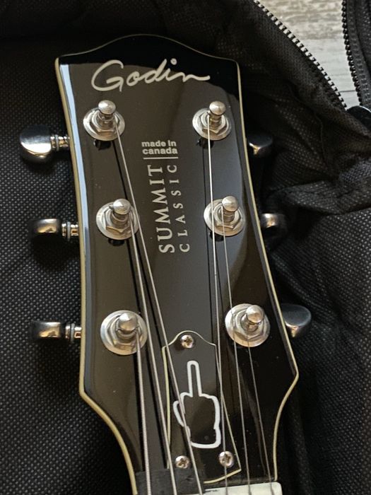 Godin Summit Classic HB Black HG