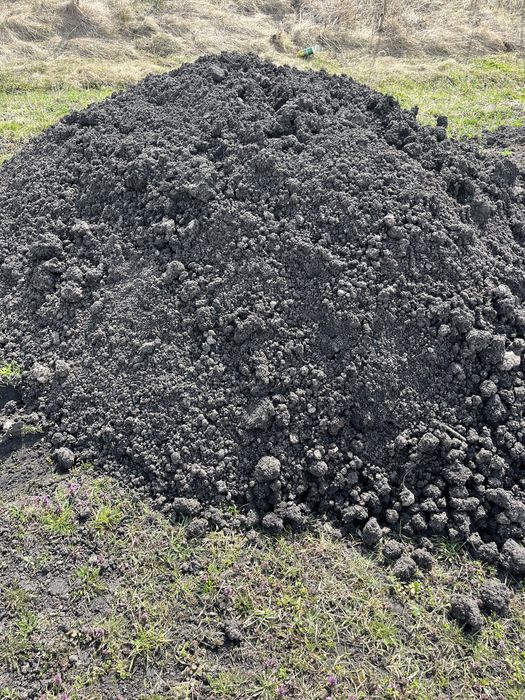 Pămant negru vegetal/mraniță pentru splari