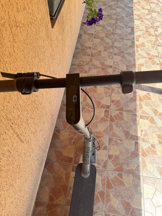 Trotinetă electrică Xiaomi Electric Scooter 4 Ultra – stare excelentă, utilizată foarte puțin