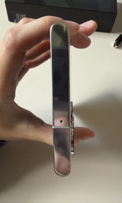 Samsung Galaxy S22 Ultra 512GB Stare foarte bună, utilizat
