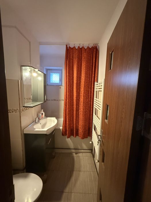 Inchiriez Apartament cu 2 camere Curtea de Arges