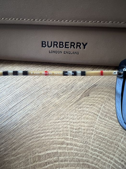 Ochelari soare burberry
